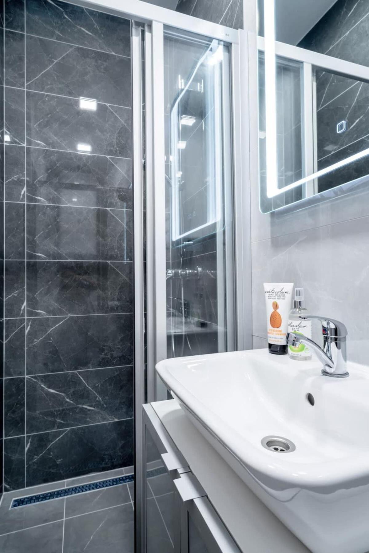 New At Exlusive Location Апартаменты